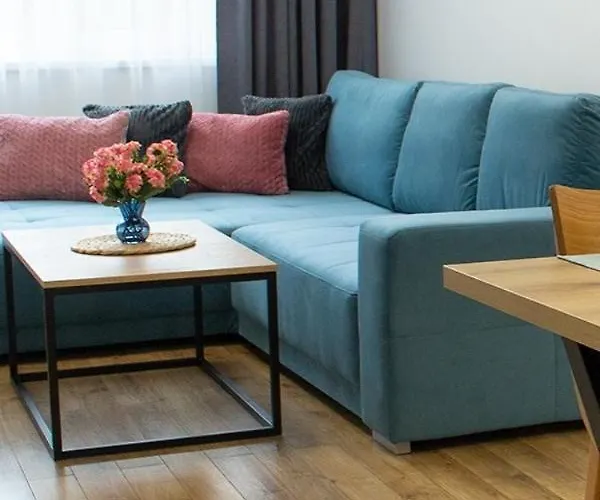 Eliya By Rv - Free Garage Warna